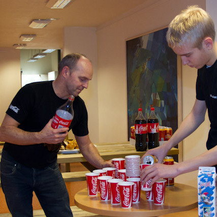 Jakob og Trausti Karl með kökukynningu