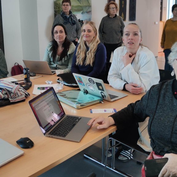 332935902_916344706277594_6929270681016960990_n