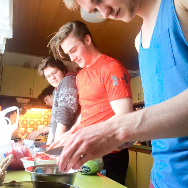 12987033_10153394394861260_6062062815254103328_n