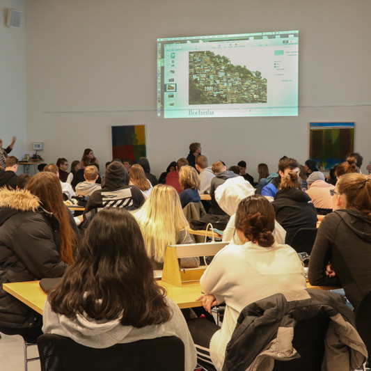 Brasilísk tónlist mynd Karólína B