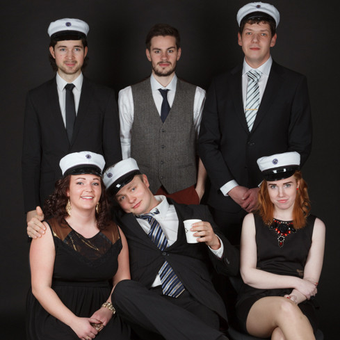 Nýstúdentar 2012h, Guðni Brynjólfur, Helgi Már, Gísli Hvanndal, Kolbrún, Sigurður Björn, Rakel. mynd GK