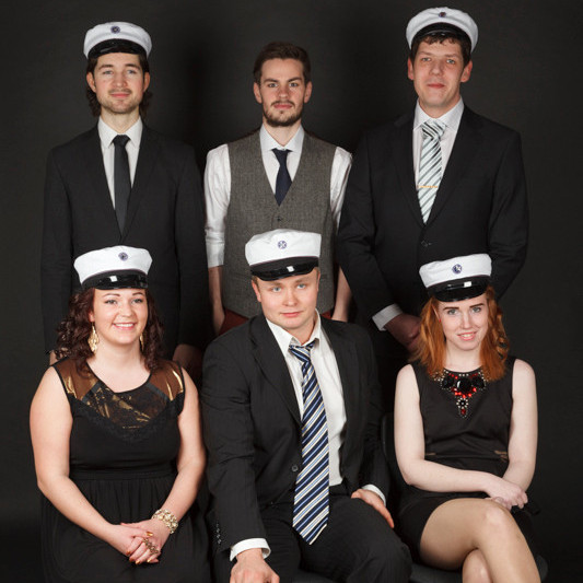 Nýstúdentar 2012h, Guðni Brynjólfur, Helgi Már, Gísli Hvanndal, Kolbrún, Sigurður Björn, Rakel. mynd GK