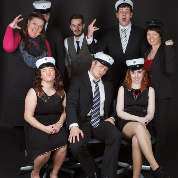 Nýstúdentar 2012h, Guðni Brynjólfur, Helgi Már, Gísli Hvanndal, Lára, Kolbrún, Sigurður Björn, Rakel, Jóna Vilhelmína. mynd
GK