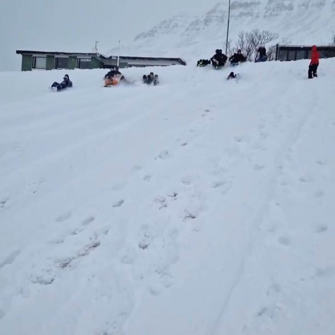 335435858_113566965016790_8399369413812183184_n