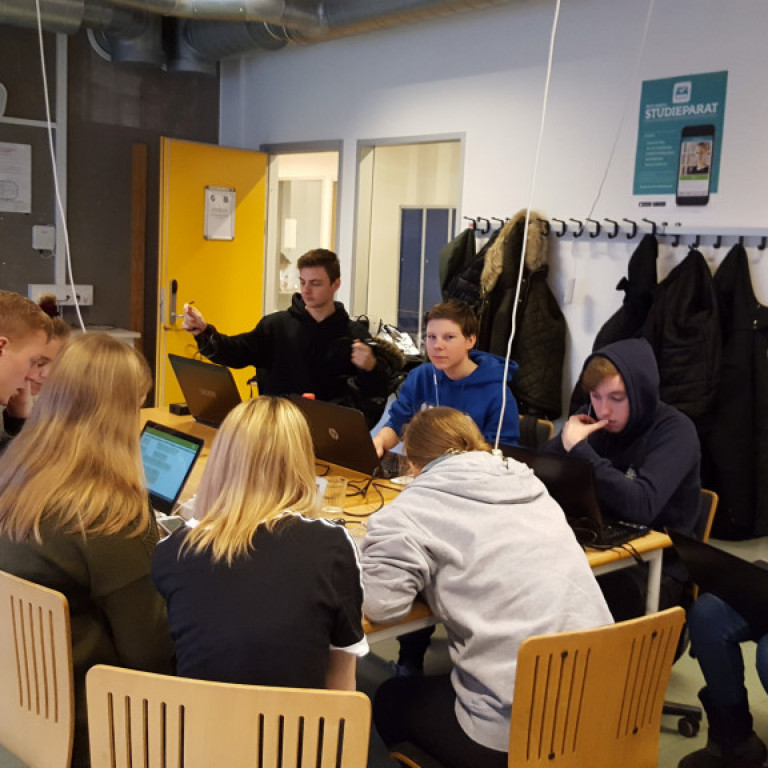 Stafrænar þjóðsögur