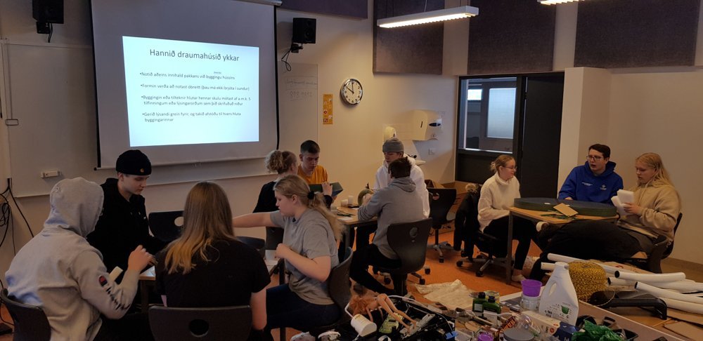 Drasl eða djásn mynd Dagur Óskarsson
