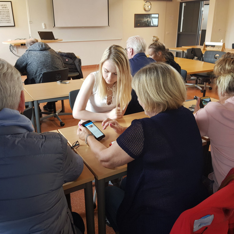 31968108_10213673083875917_1797305730177433600_n