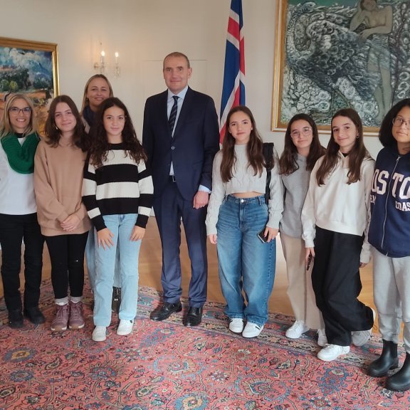 387114231_10161315403000479_2840823990061853196_n