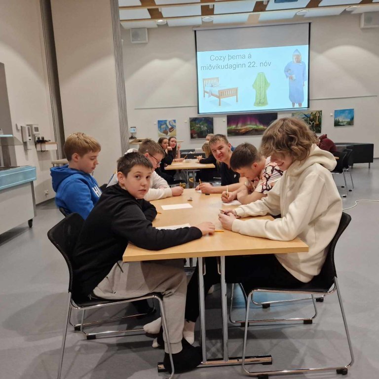 377242154_1219667059423602_3438727178374729686_n