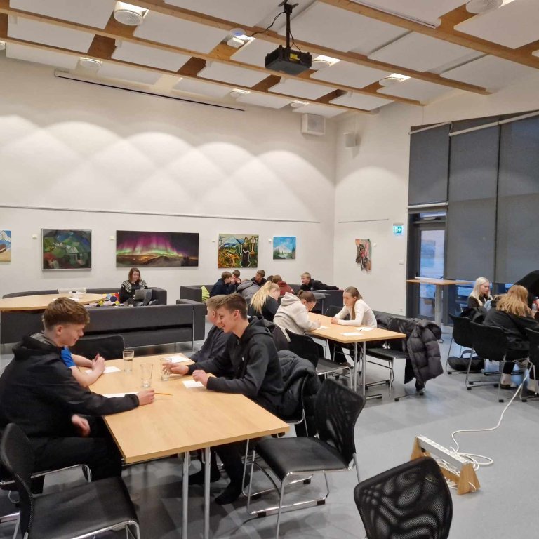 386877723_1086981469403915_4738193184113700928_n