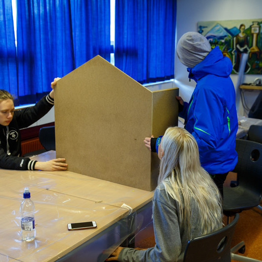 Leikfangasmíði mynd GK