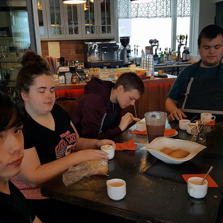 28471753_10156014719095479_2104423763338975641_n