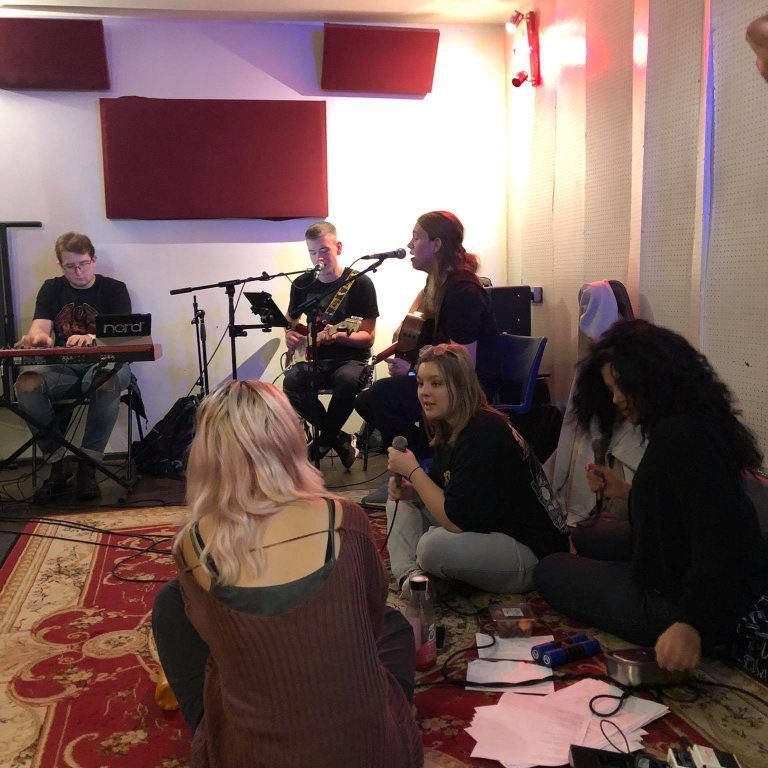 245492994_351515450089545_4732046729051139771_n