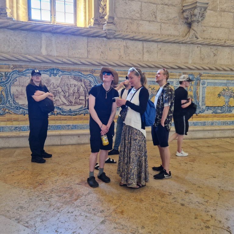 329878057_625806375654516_3167097272852222777_n