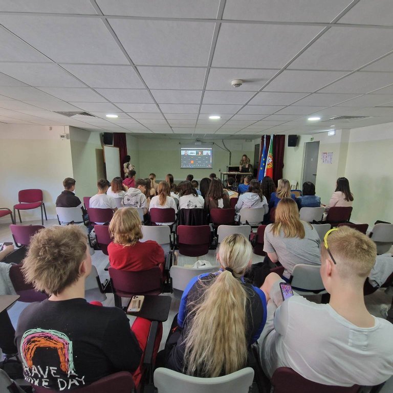 341610078_264672332578617_5410522353963465818_n