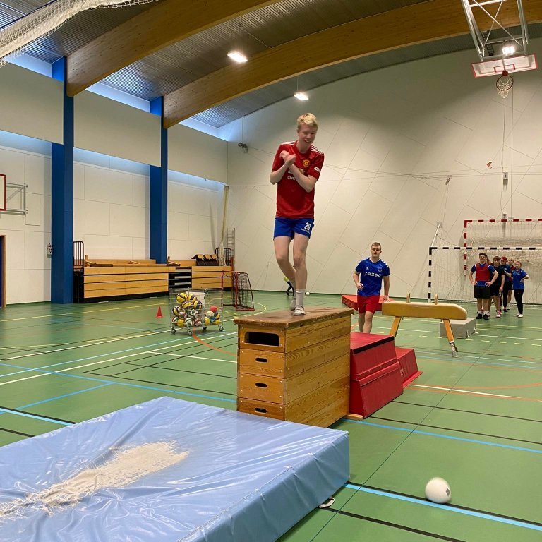 250736338_1536181556728744_1125884271886978889_n