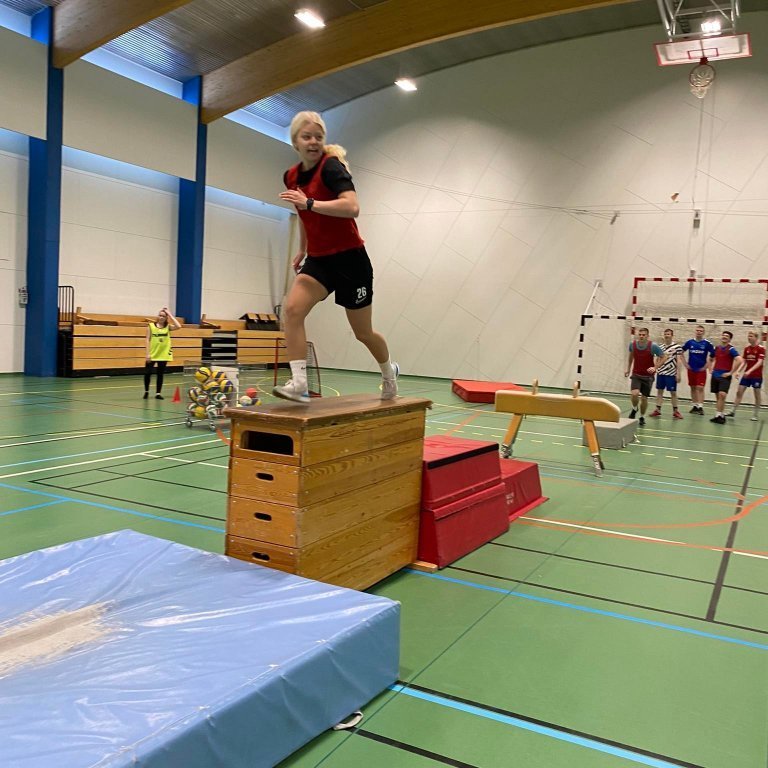 251018931_555341055566951_1014726116340461619_n