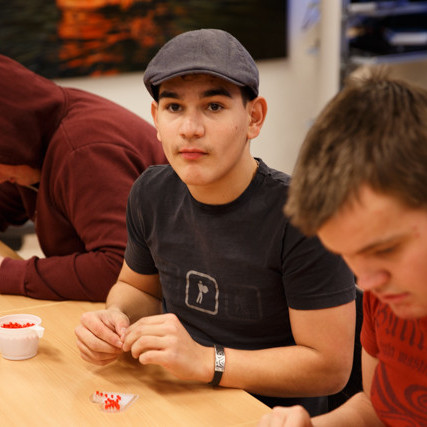 Verkefnið er þríþætt, veitir þjálfun í stærðfræði, æfir fínhreyfingar og svo eru gripirnir aukaafrakstur, segir
Birgitta Sigurðardóttir, sérkennari.