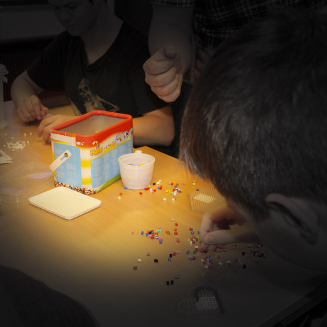 Verkefnið er þríþætt, veitir þjálfun í stærðfræði, æfir fínhreyfingar og svo eru gripirnir aukaafrakstur, segir
Birgitta Sigurðardóttir, sérkennari.