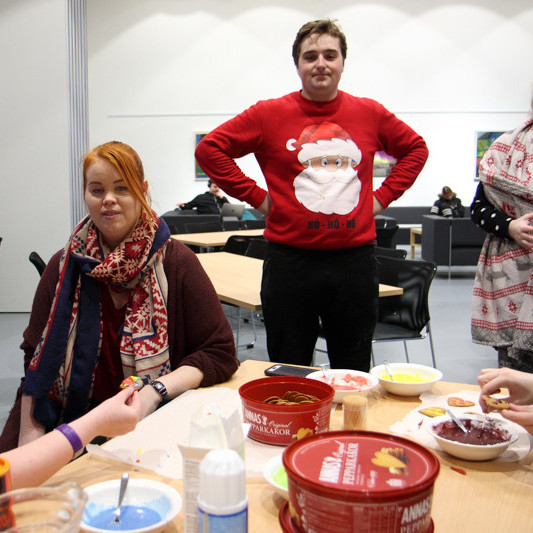 Piparkökur og vöfflu