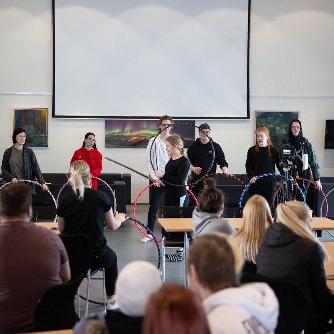 Sirkuslistir í miðannarviku vor 2019