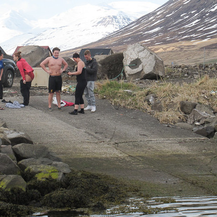 Sjósund mynd Björg Traustadóttir