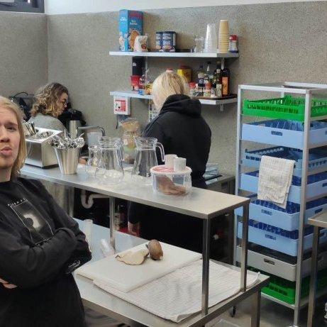 334895886_1182337438926671_2954909077298677759_n