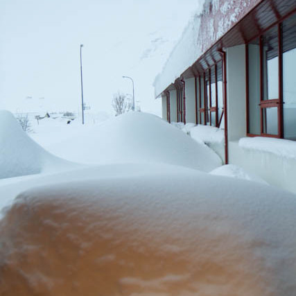 Snjór í útikennslustofu