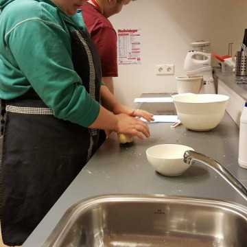 16231353_10154782044715479_363743817_o