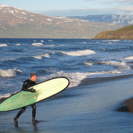 Surf kennsla Dalvík á mynd Óliver