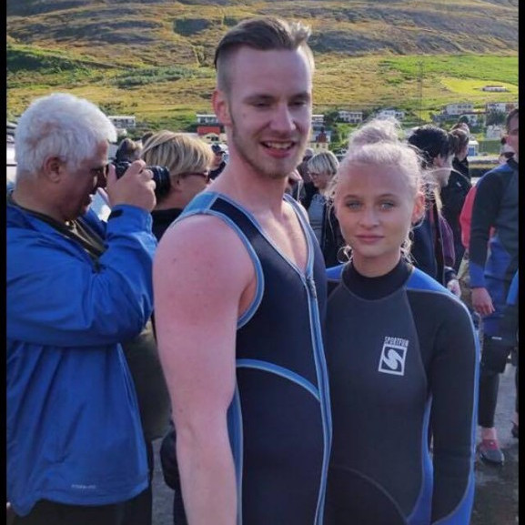 14203678_10153697049646260_113645689_o