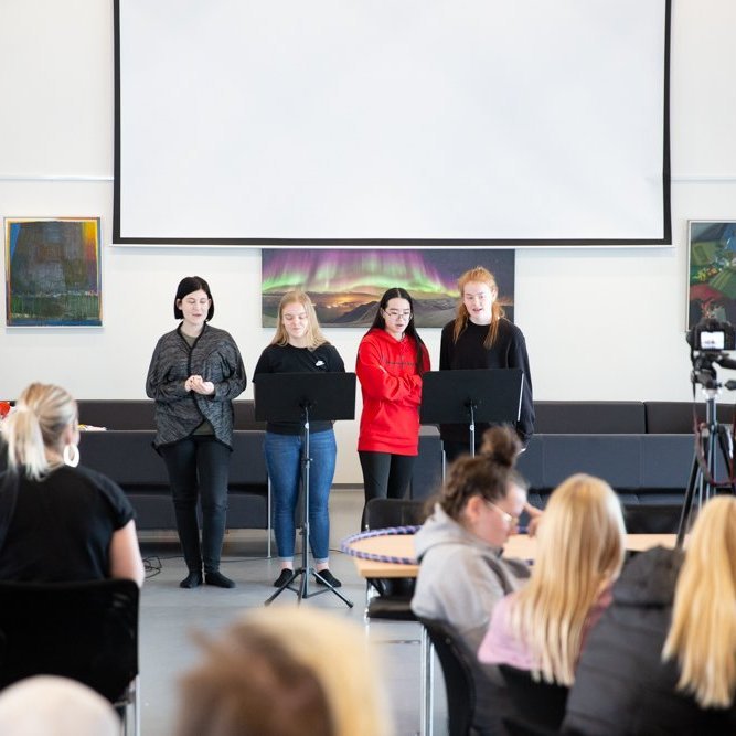 Tónlistaráfangi í miðannarviku vor 2019