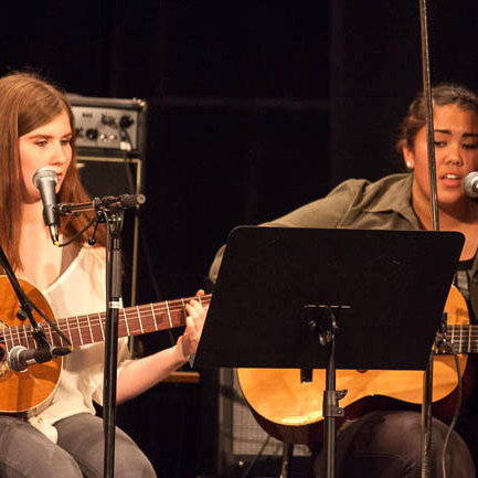 Uppskeruh&aacute;t&iacute;&eth; mynd GK