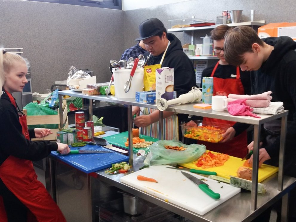 Útieldun á vorsýningu