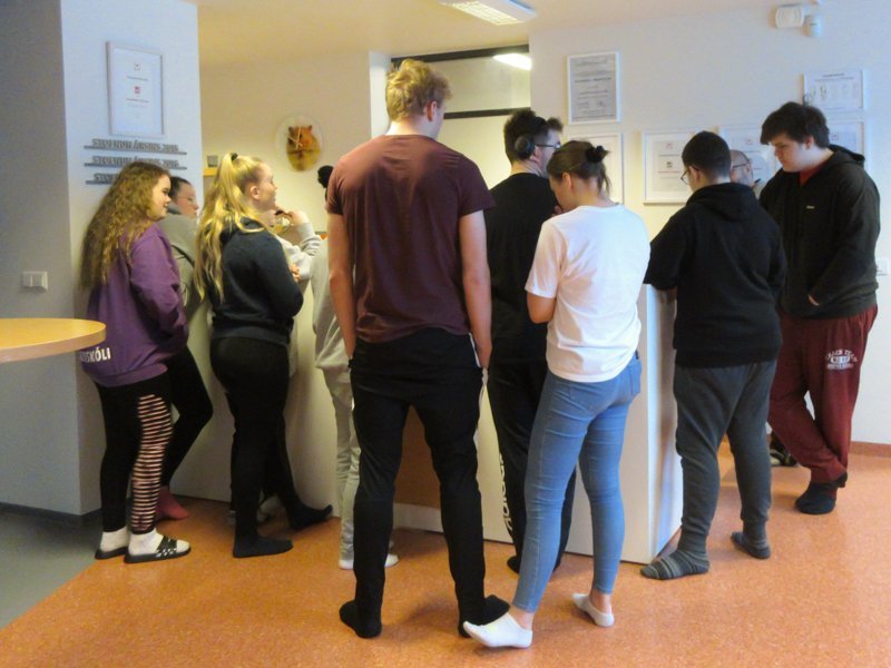 Beðið eftir skráningu mynd HF