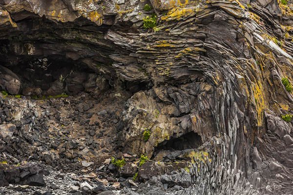 Klettar á Hellnum Snæfellsnesi. Mynd: Lára Stefánsdóttir.