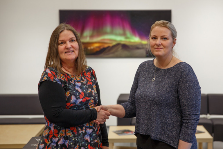 Lára og Guðrún mynd GK