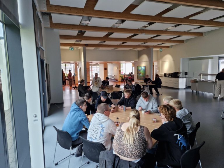 Nýtt vinnulag í upphafi sextánda starfsársins