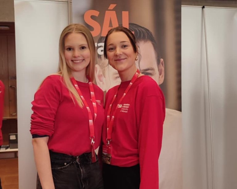 Sigurbjörg og Rakel mynd Ida Semey